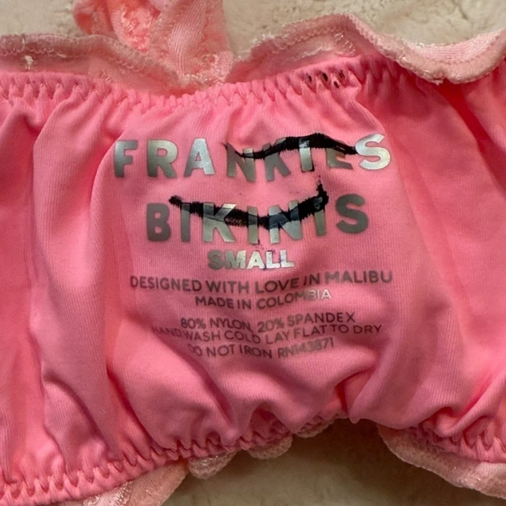 New Frankies Bikinis Colby Eyelet Shine Bikini Top Pink 31044